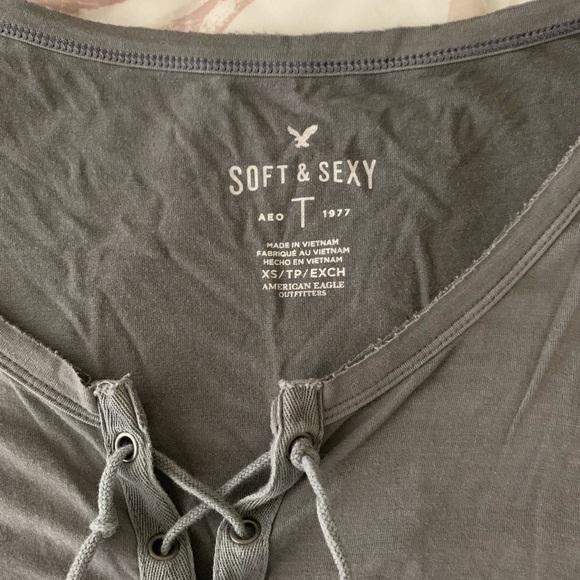 shirt - Picture 2 of 2